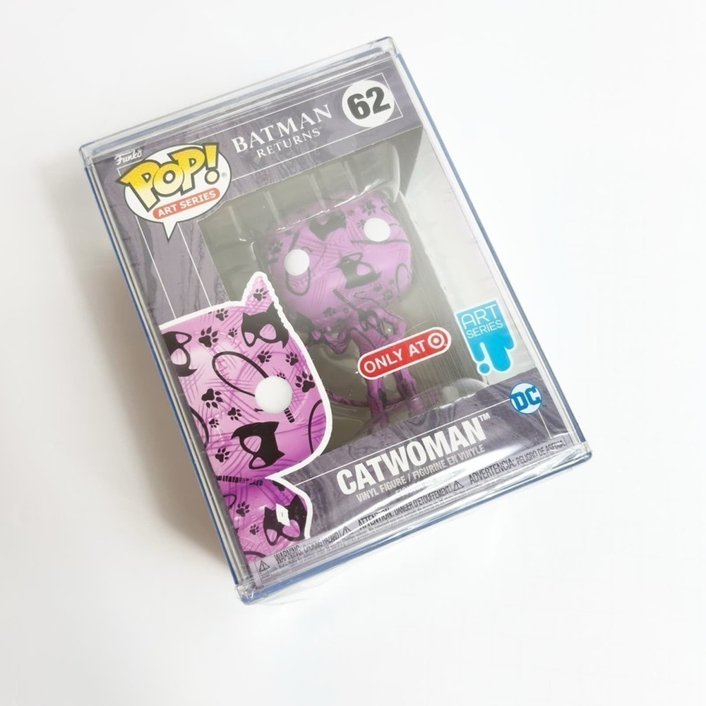 FUNKO POP! ARTIST SERIES DC BATMAN RETURNS CATWOMEN #62 W/HARDCASE PROTECTOR